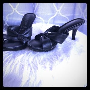 Cathy Jean small heels